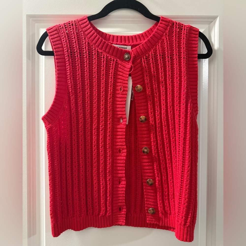 Sleeveless Knit Button-Front Tank Top - Red